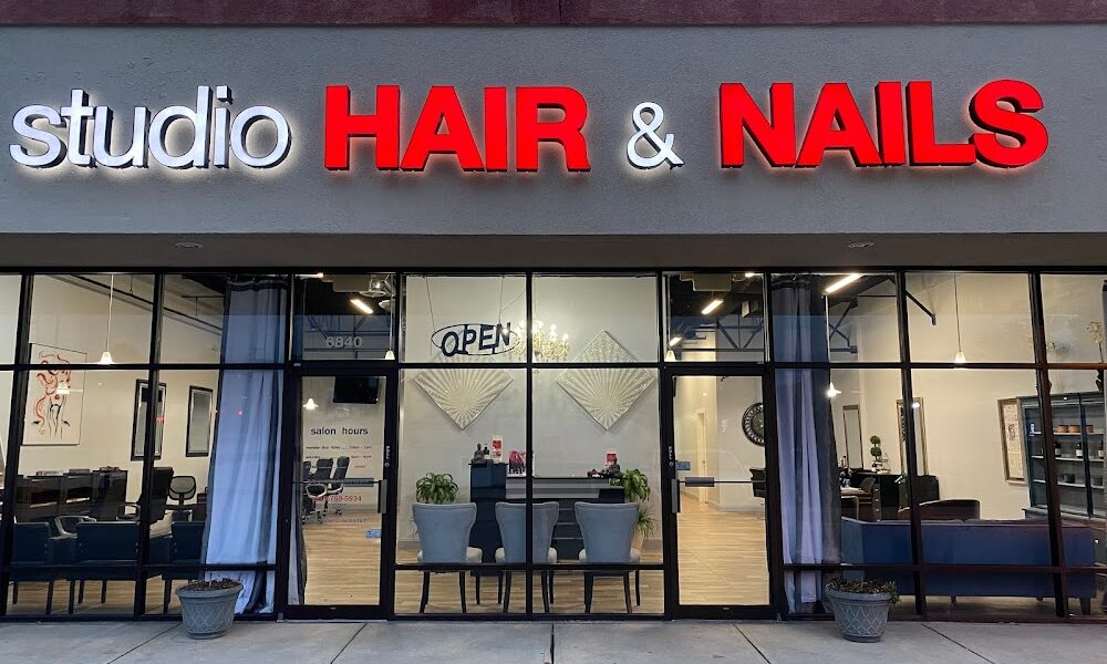 Studio HAIR & NAILS